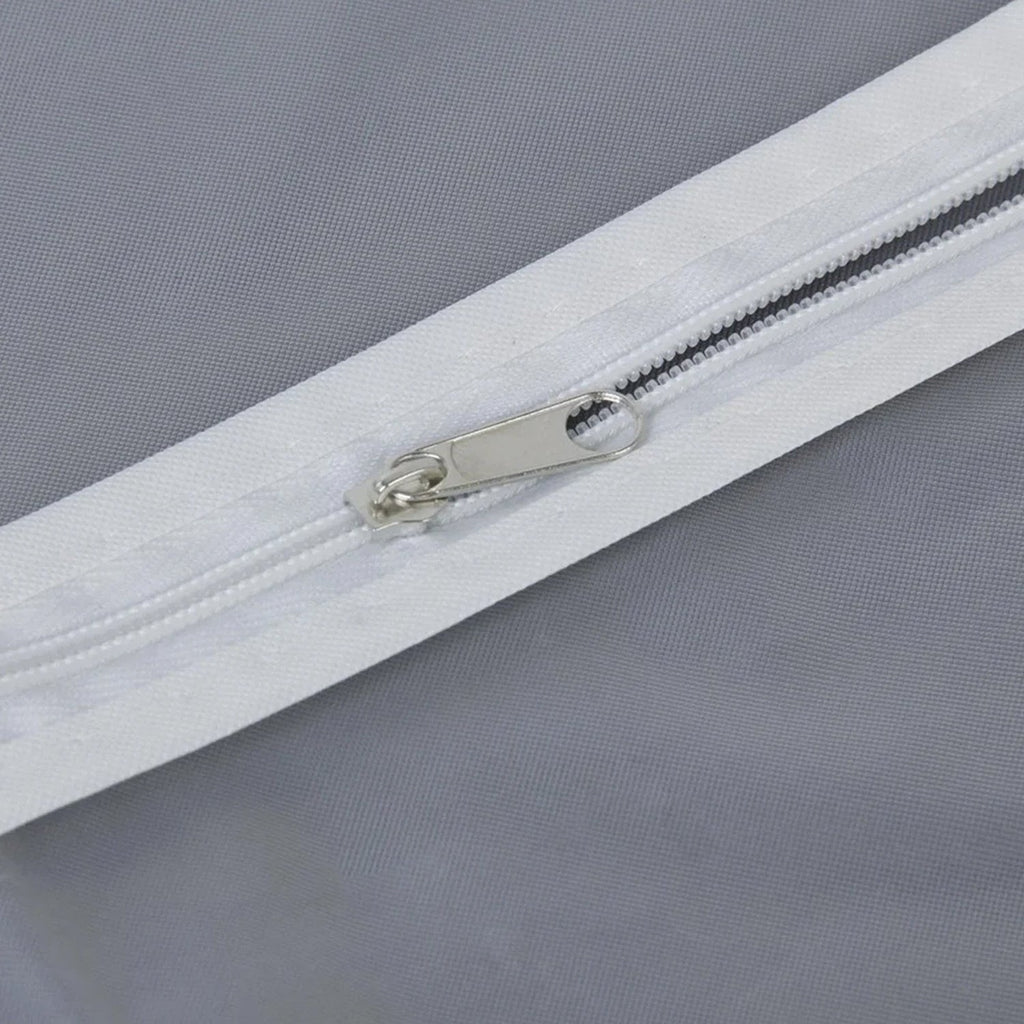 Suit Cover - Full Length Zipper Closeup